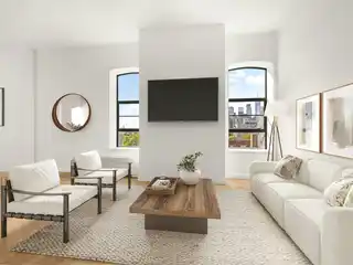 Brooklyn Heights Penthouse with Expansive Terrace
