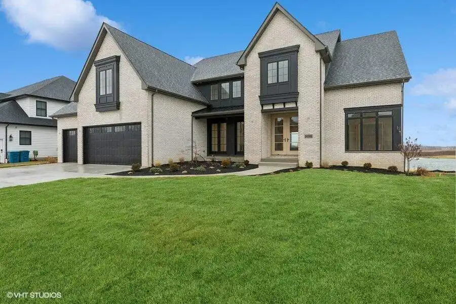 Massive Five Bedroom Home in the Preserves