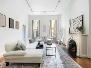 Exceptional Apartment in an Elevatored 1858 Townhouse