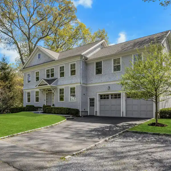 ELEGANT TURNKEY COLONIAL IN THE HEART OF WESTPORT
