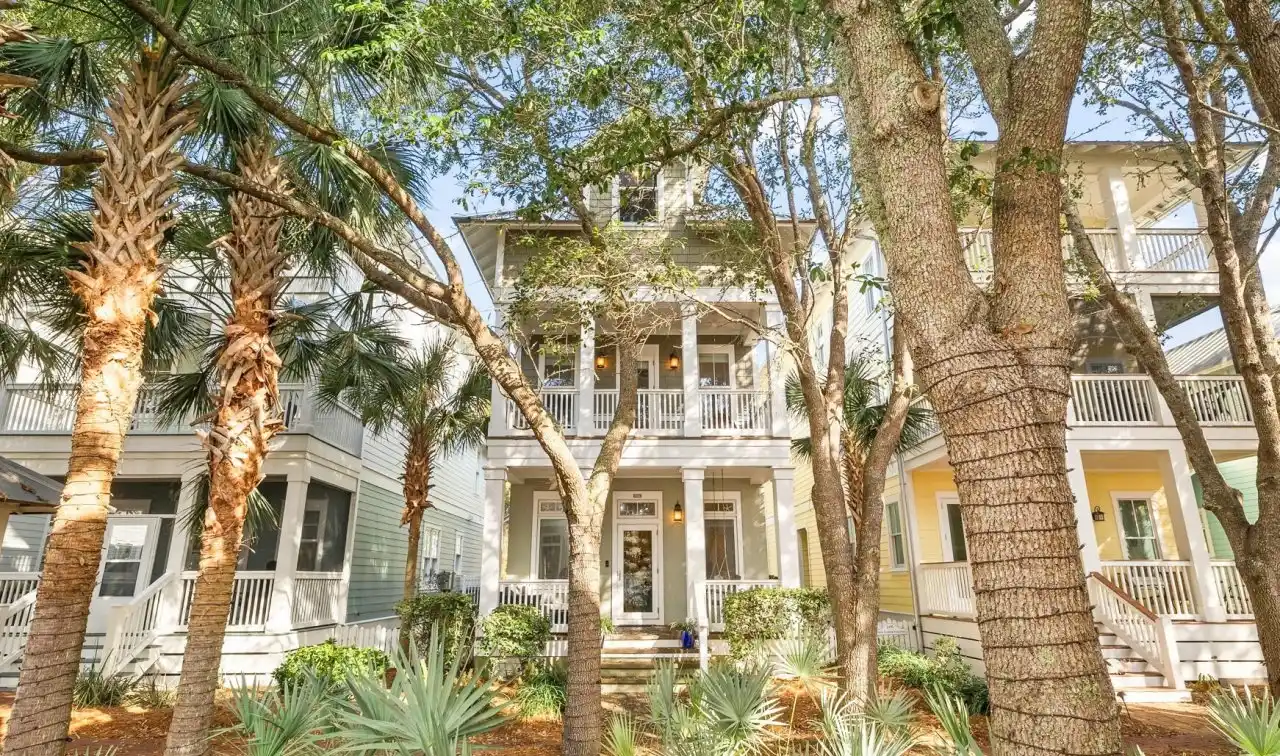 Beautiful and Spacious Home Steps from the Gulf