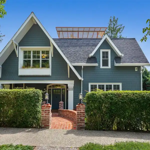 CUSTOM HOME IN THE HEART OF BRYANT