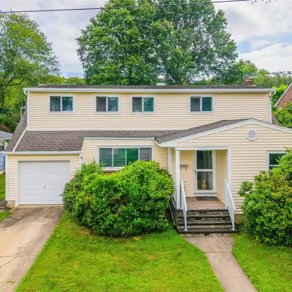 RARE GEM BLENDING CHARM AND CONVENIENCE