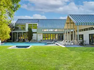 Exquisite Contemporary Barn