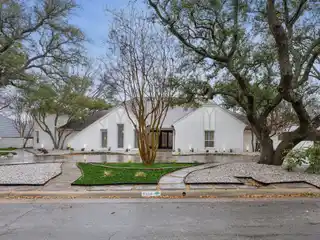 Recently Renovated Masterpiece