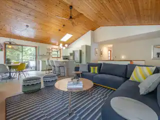 Beautiful Home in Desirable Prosser Lakeview Estates