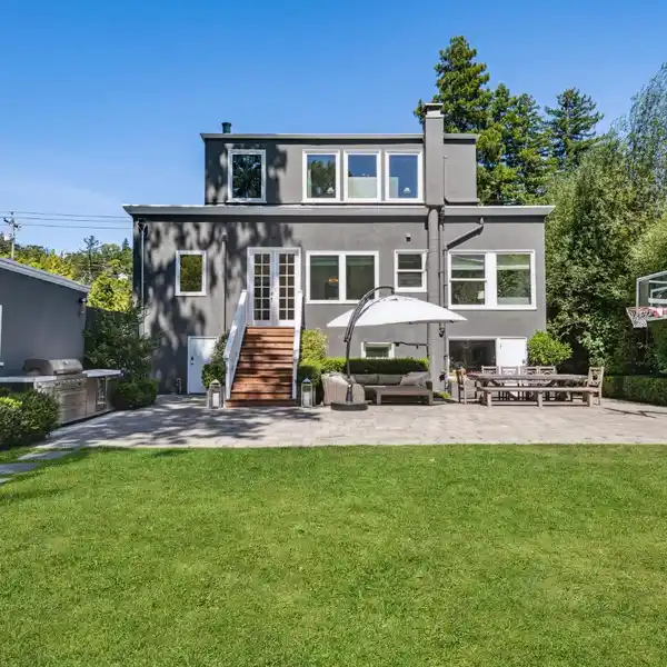 REFINED GATED RESIDENCE