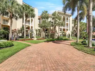 The Perfect Blend of Sophistication and Serenity