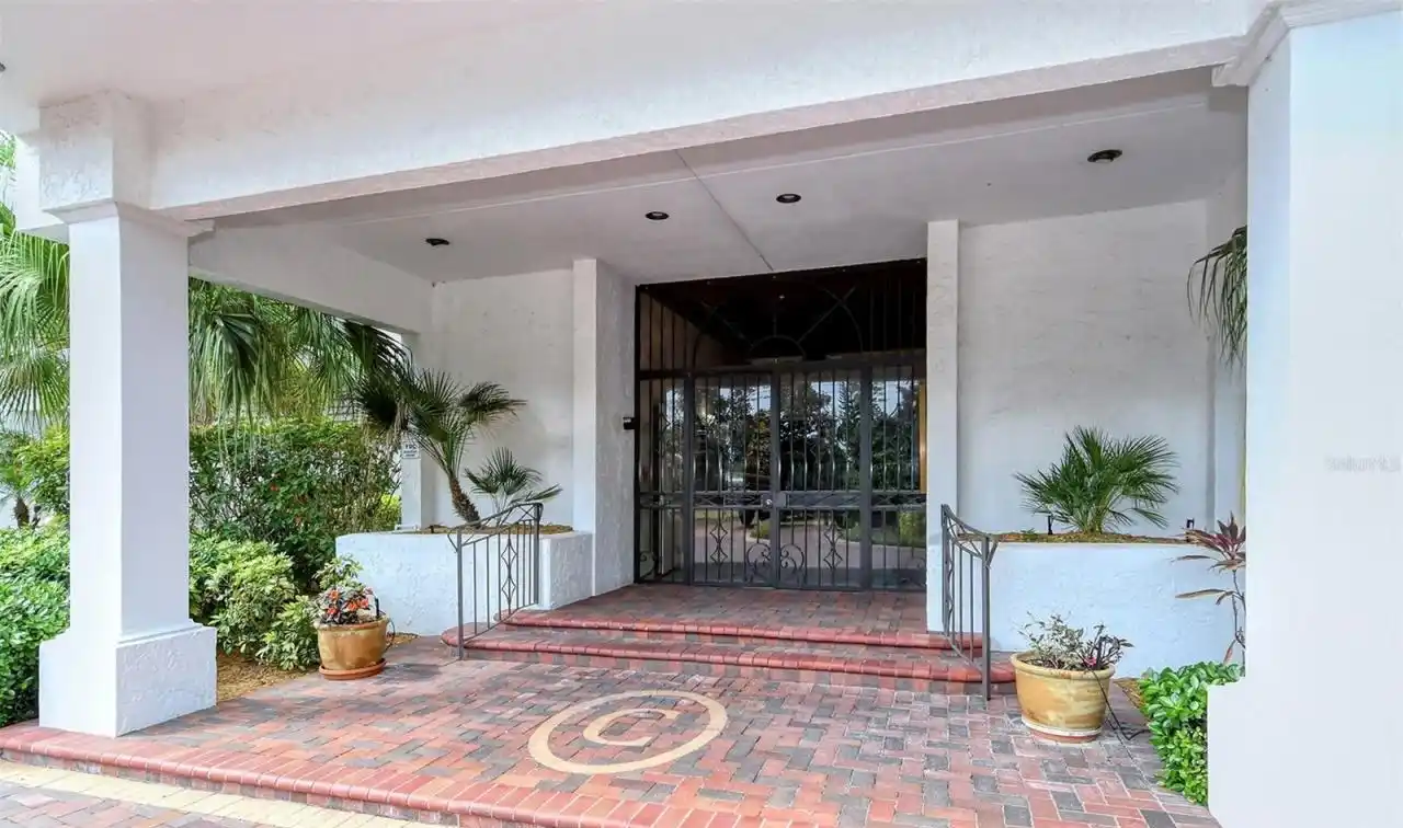 Two Bedroom Condo with Spectacular Gulf Views