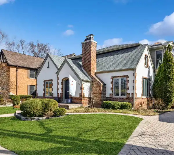 GORGEOUS FULLY RENOVATED HOME