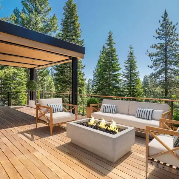 IMMACULATE HOME OVERLOOKING SCHAFFER'S MILL GOLF COURSE