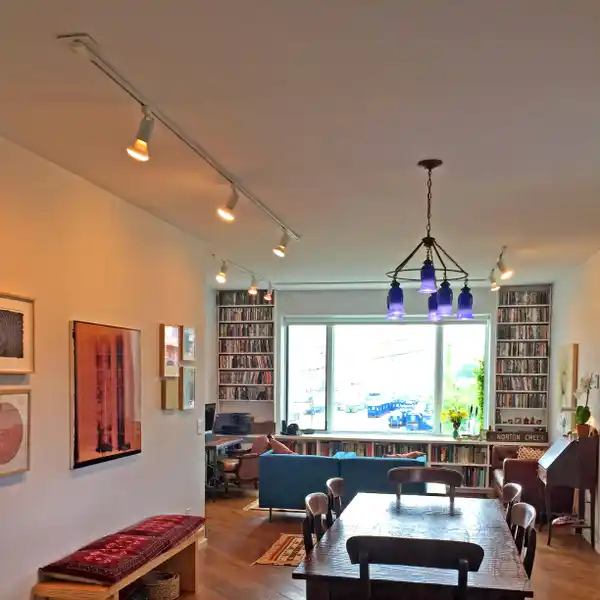 SPECTACULAR THREE BEDROOM RENTAL WITH PRIVATE ROOF DECK
