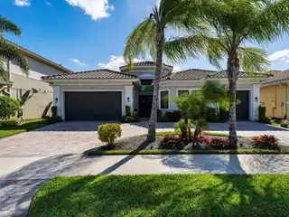 Perfect Blend of Luxury and Comfort