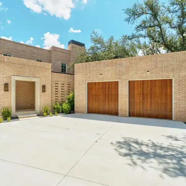 ARCHITECTURAL LAKEFRONT GEM WITH POOL