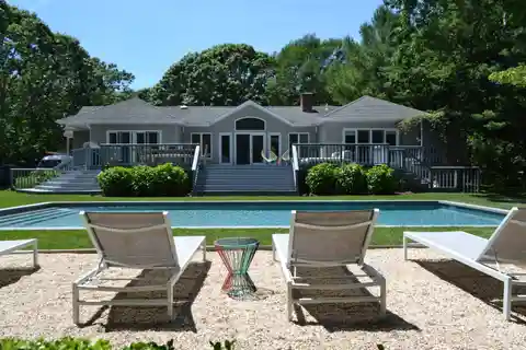 Beautiful One Level Home Minutes Away from Ocean Beaches