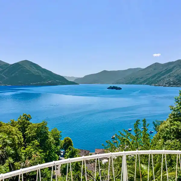 PRIVILEGED LOCATION WITH BREATHTAKING PANORAMIC VIEWS