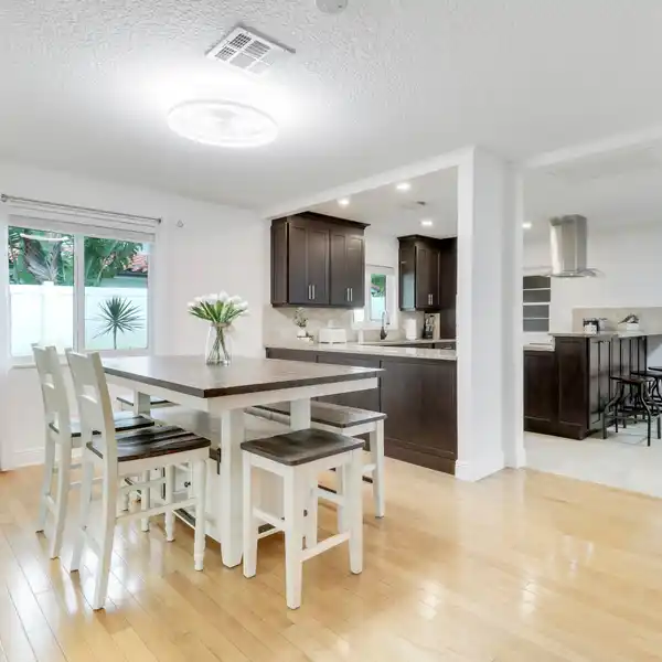 PRIME LOCATION INSIDE BERMUDA TERRACE