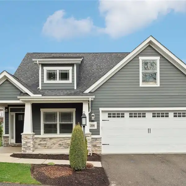 SOPHISTICATED TOWNHOME