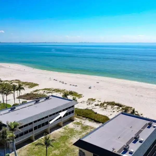 SPECTACULAR DIRECT GULF-FRONT CONDO
