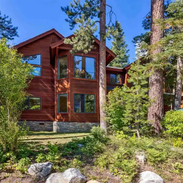 BRIGHT AND AIRY WESTSHORE GEM