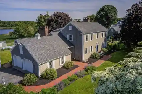 Waterfront Saltbox in a Special Neighborhood