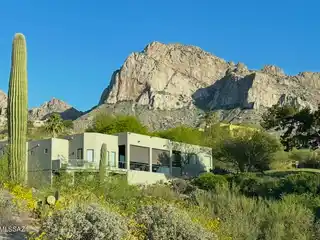 Contemporary Desert Retreat Perched on Quiet Hillside