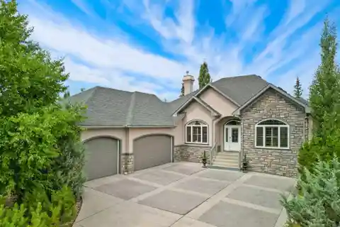 Custom Built Executive Bungalow
