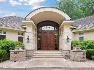 Exquisite Custom Home in Prime Minnetonka Location