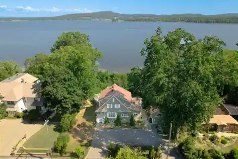 Well-Appointed Waterfront Home