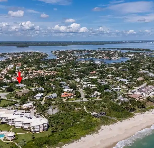 DESIRABLE VERO BEACH COASTAL RETREAT