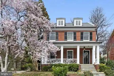 Historic Warmth Meets Contemporary Comfort