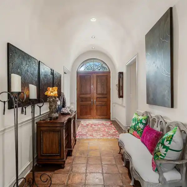 SPACIOUS LIGHT-FILLED HOME IN GATED SARITA PARK