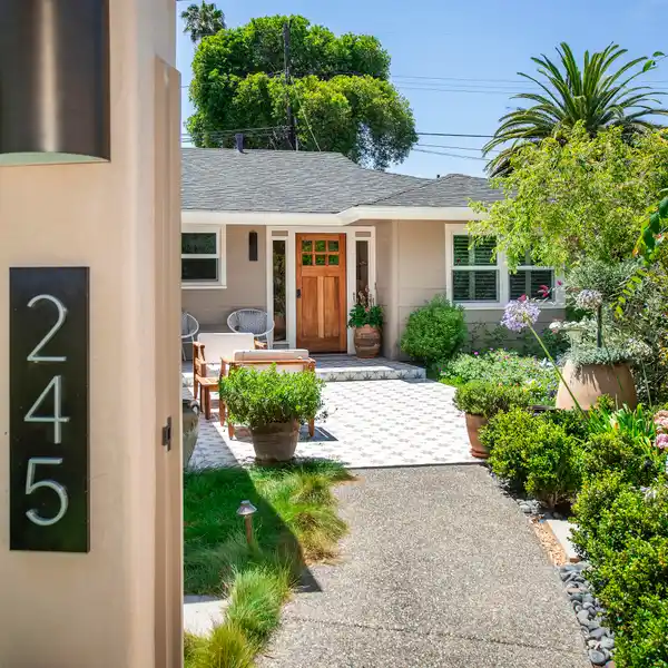 SANTA BARBARA MESA LIVING AT ITS BEST