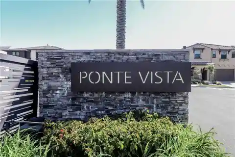 Extraordinary Ponte Vista Residence