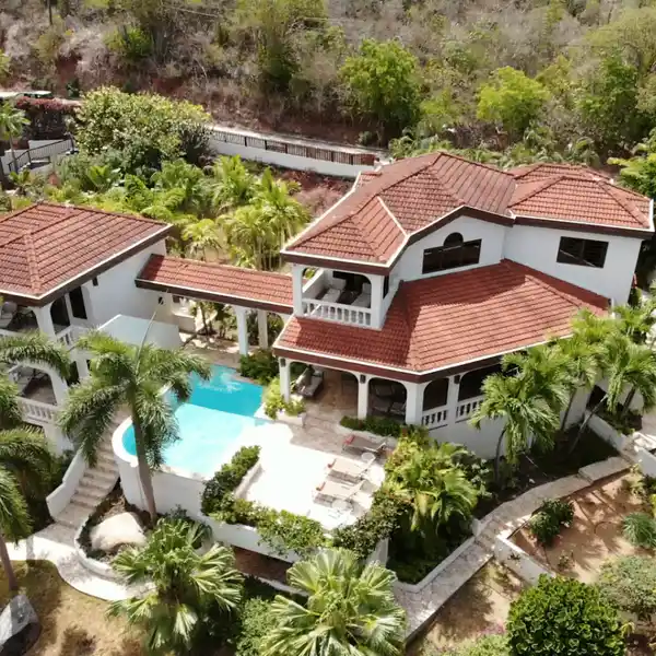 EXOTIC ISLAND RETREAT