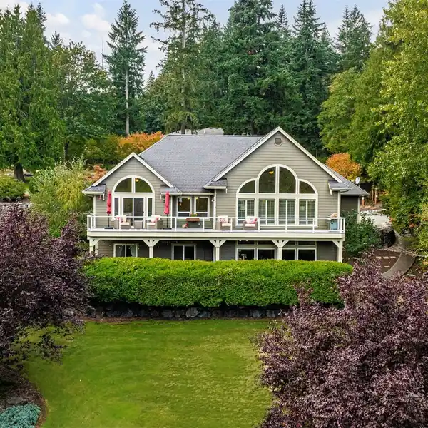 EXQUISITE DAYLIGHT RAMBLER IN PRESTIGIOUS ASPEN
