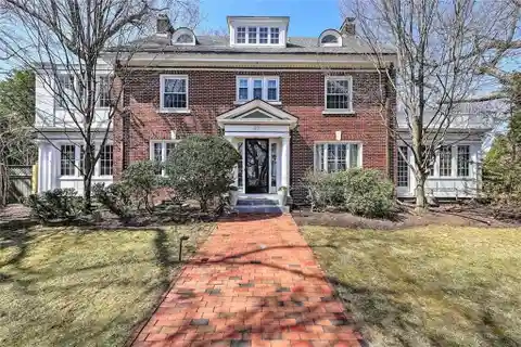 Brick Georgian in Blackstone Park