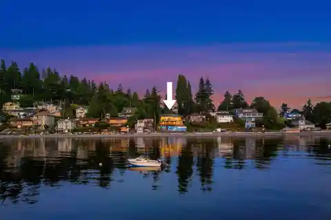 Waterfront Haven in Three Tree Point
