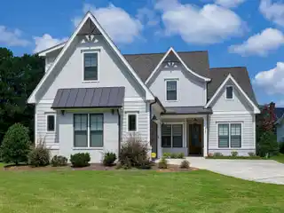Meticulously Maintained Residence in the Heart of North Raleigh