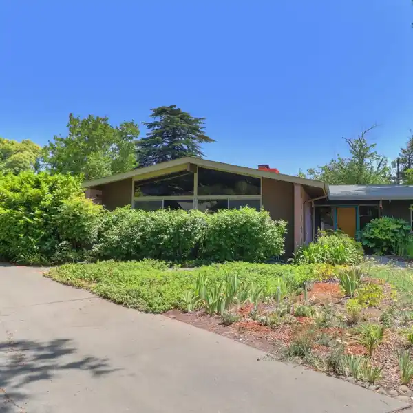 VINTAGE MID-CENTURY-MODERN CUSTOM HOME