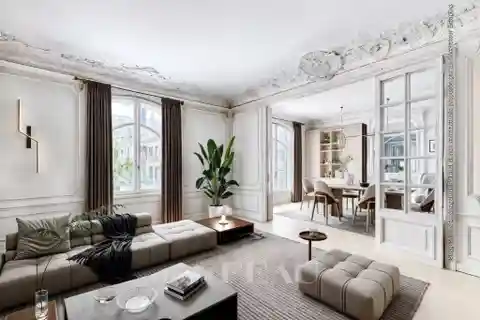 Beautifully Detailed First Floor Apartment