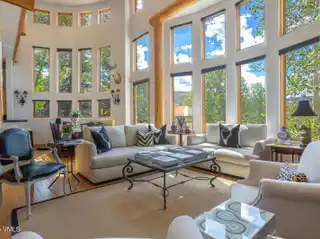 Spacious Mountain Retreat Near Vail