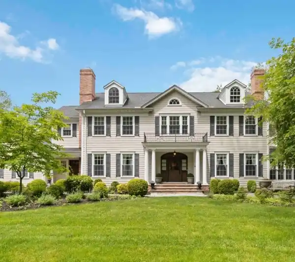 RARE OPPORTUNITY IN THE SPRING BROOK AREA
