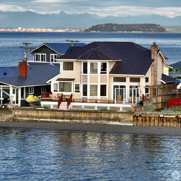 WATERFRONT RETREAT ON LANGLEY'S COVETED SAND-SPIT