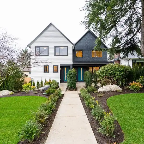 MODERN DUPLEX WITH STUNNING MOUNTAIN AND WATER VIEWS