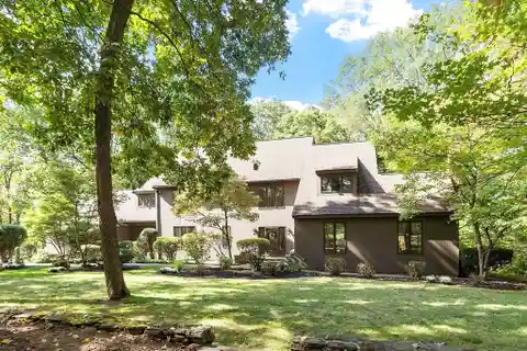 Sprawling Residence with Year Round Natural Beauty