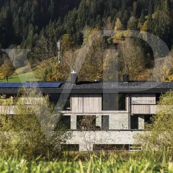 HIGH-QUALITY LUXURY CHALET IN A SOUGHT-AFTER LOCATION