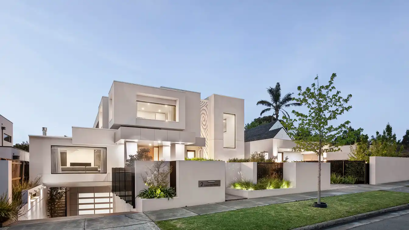 Superbly Crafted Contemporary Home