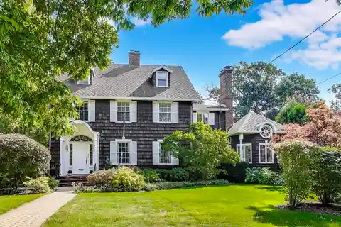 Timeless Colonial Gem