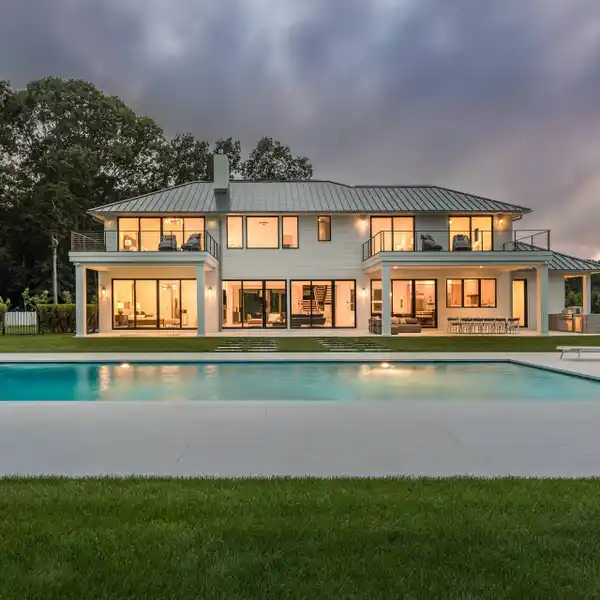 CAPTIVATING PROPERTY IN A SECLUDED SETTING